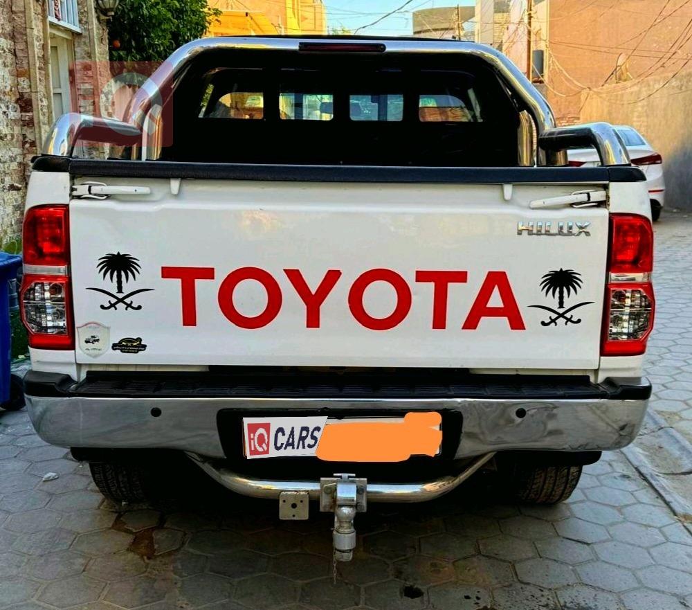 تويوتا هايلوكس